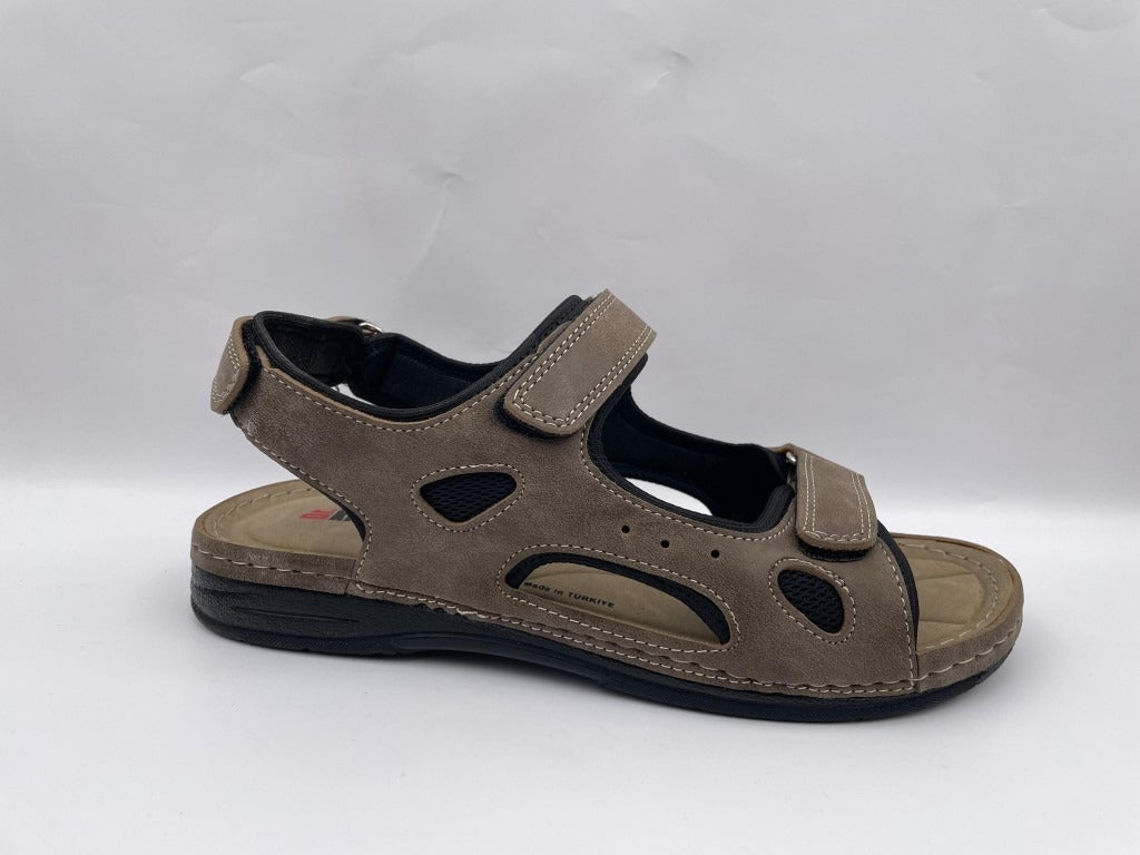 Men's Casual Sandals Wholesale | Flexible, Breathable & Bulk-Ready Year-Round Footwear
