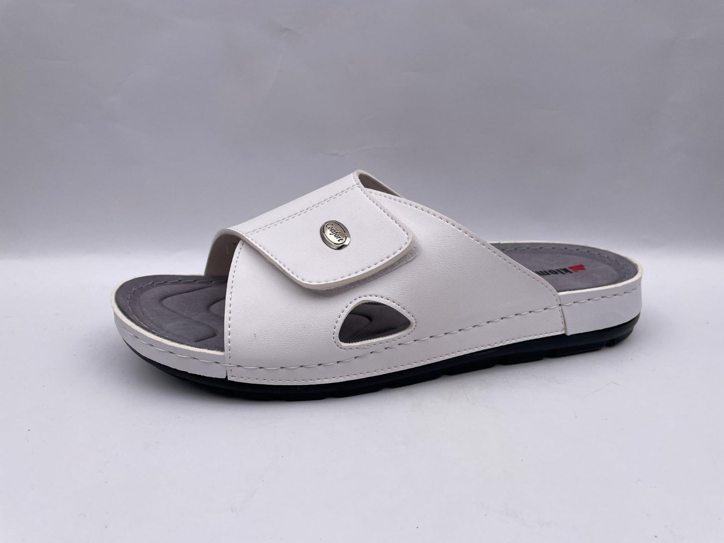 Men's Comfort Slippers Wholesale | Cushioned, Lightweight & Bulk-Ready Everyday Footwear