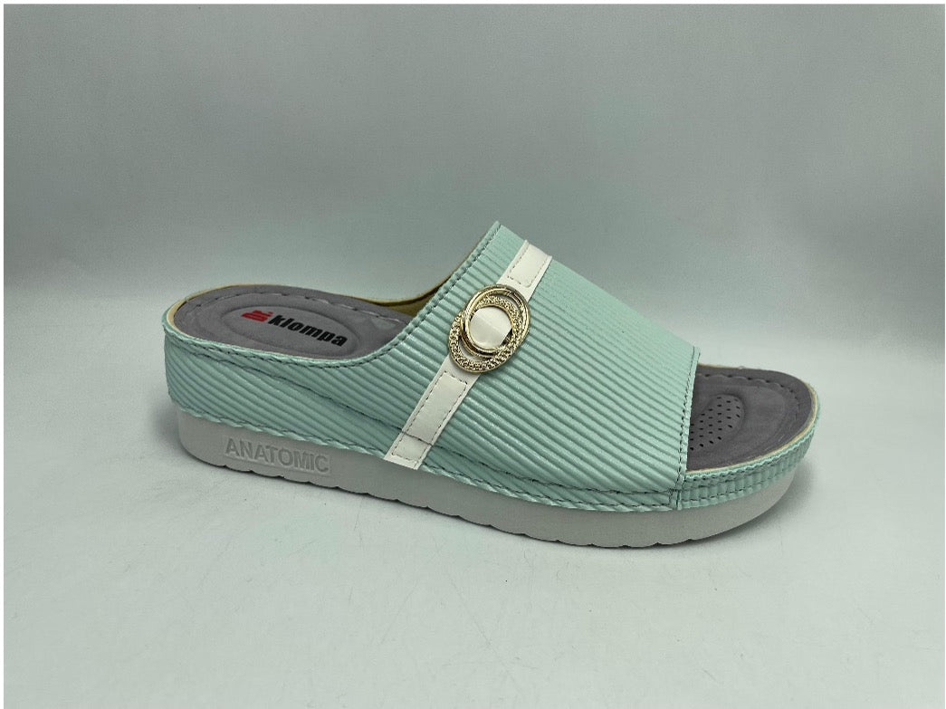 Womens Slippers 1541300