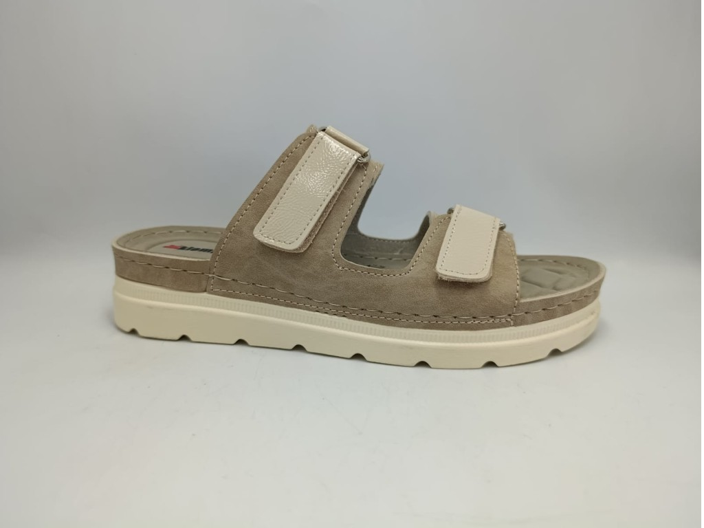 Womens Slippers 1541153