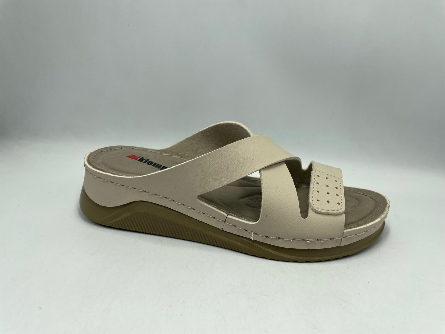 Womens Slippers 154024 missing