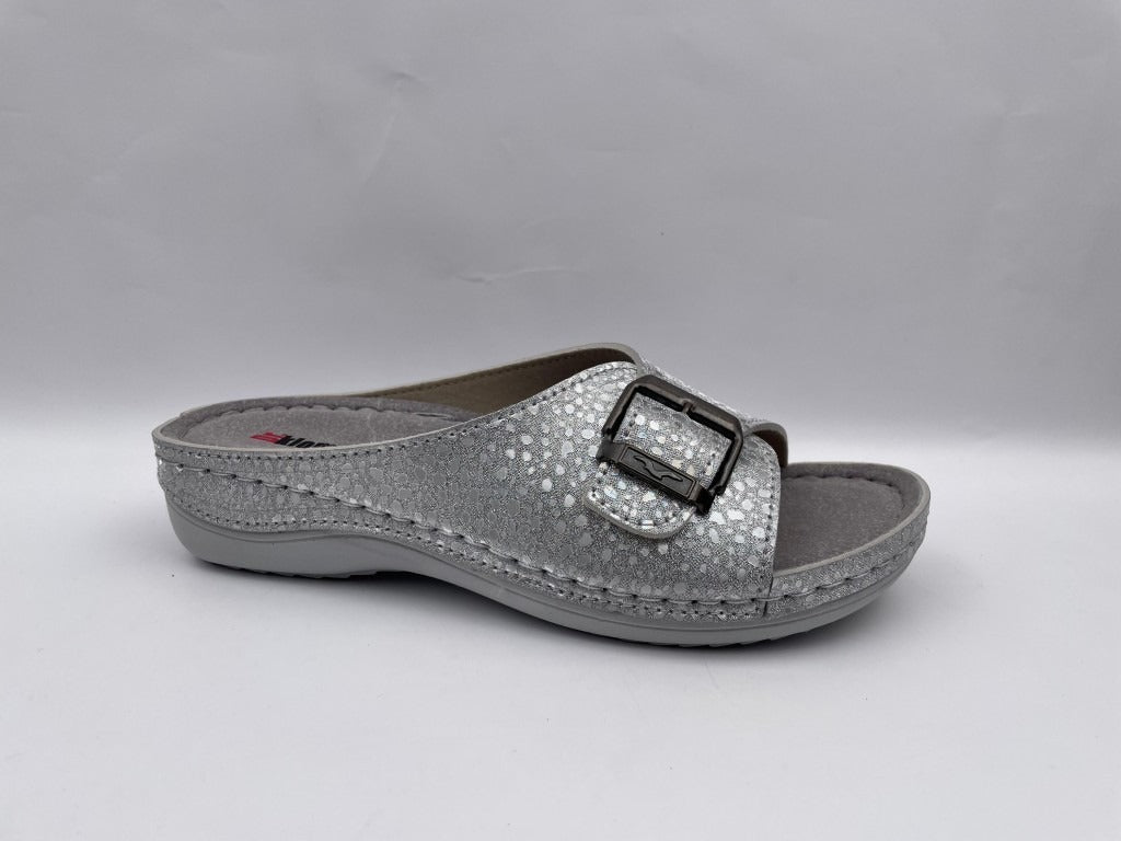 Women's Comfort Slippers Wholesale | Plush Cushioned, Lightweight & Bulk-Ready Footwear