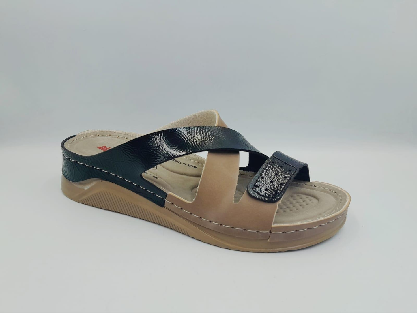 Womens Slippers 154024 missing