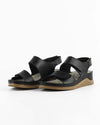 Black : Synthetic Fanetta