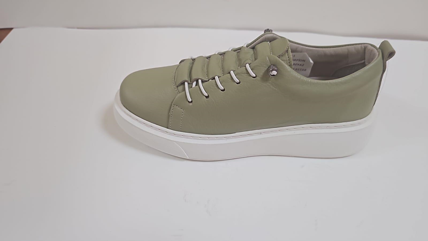 Women’s Casual Wholesale Shoes — Versatile, Durable & Profit‑Driven