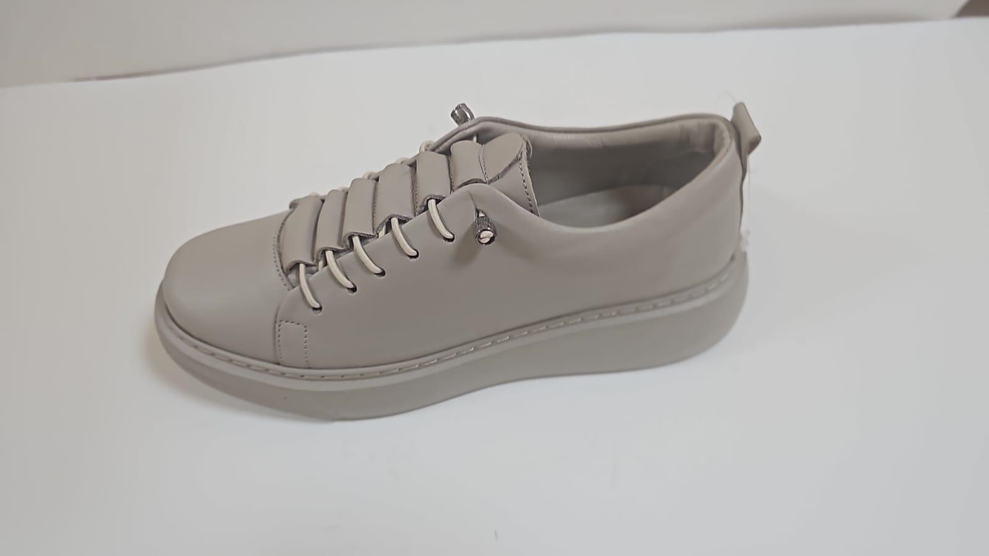 Women’s Casual Wholesale Shoes — Versatile, Durable & Profit‑Driven