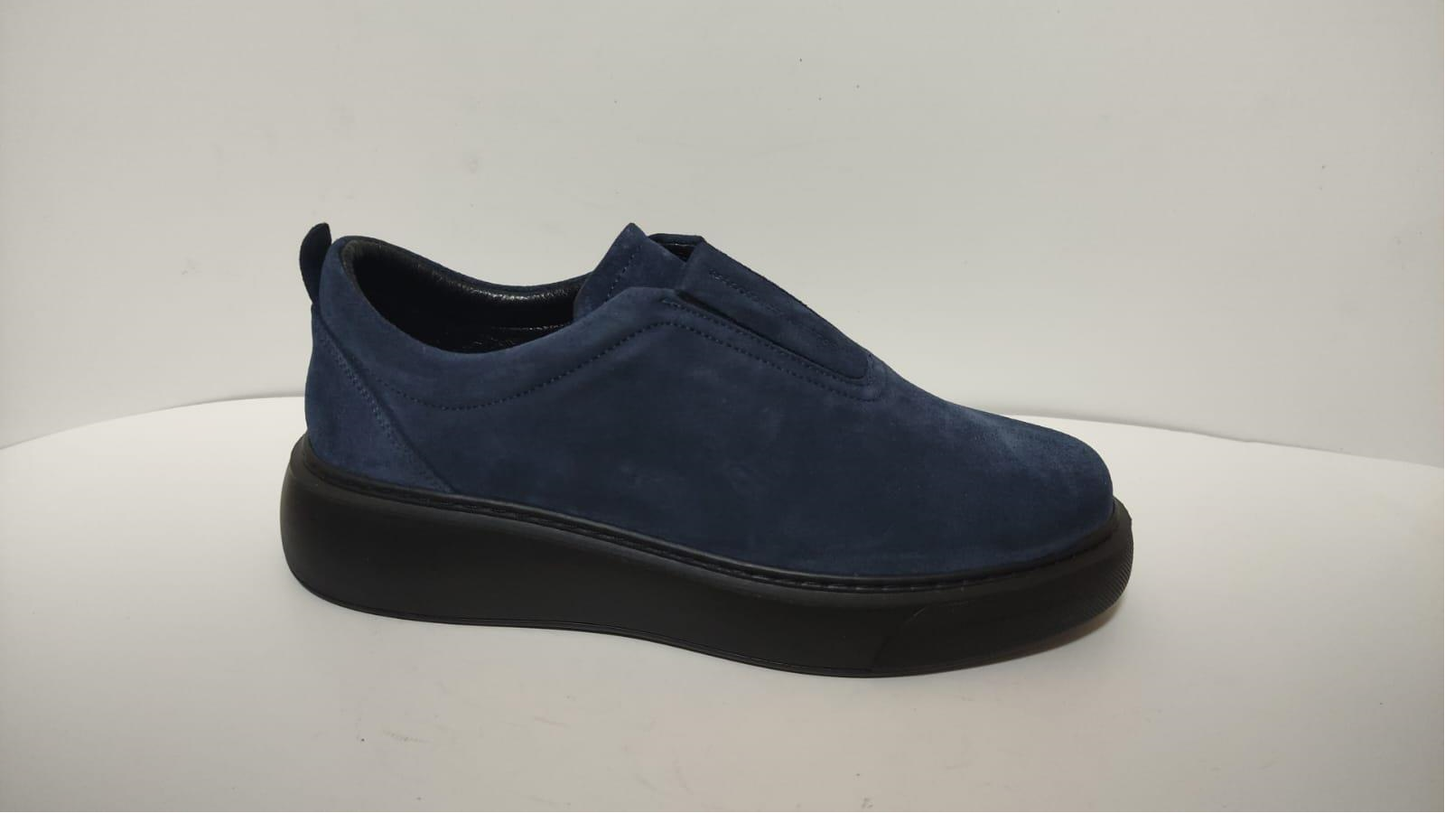 Women’s Casual Wholesale Shoes — Versatile, Durable & Profit‑Driven