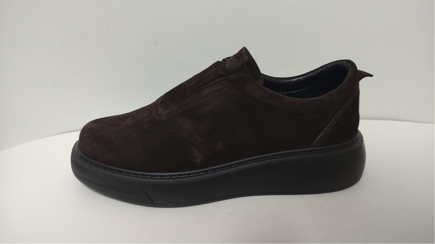 Women’s Casual Wholesale Shoes — Versatile, Durable & Profit‑Driven