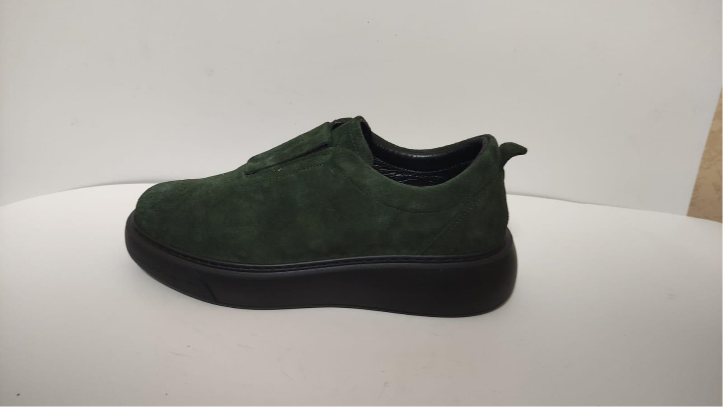 Women’s Casual Wholesale Shoes — Versatile, Durable & Profit‑Driven