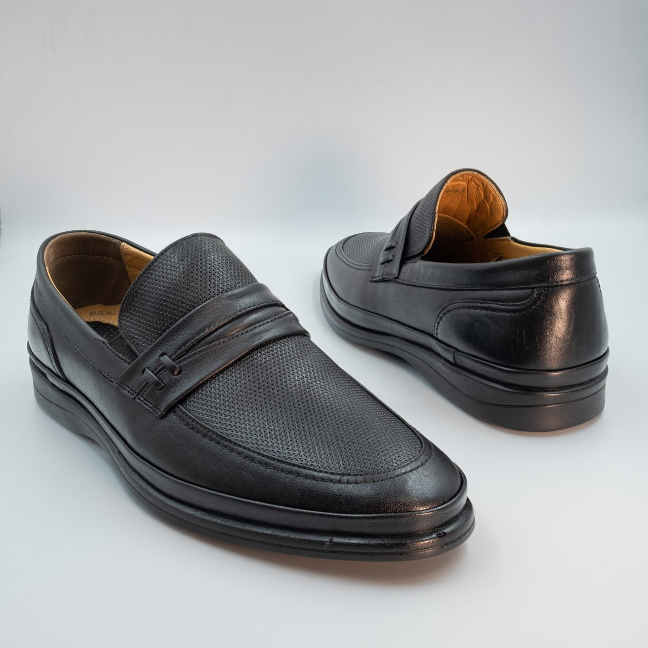 Men’s Business-Loafers for Wholesale — Professional & Durable