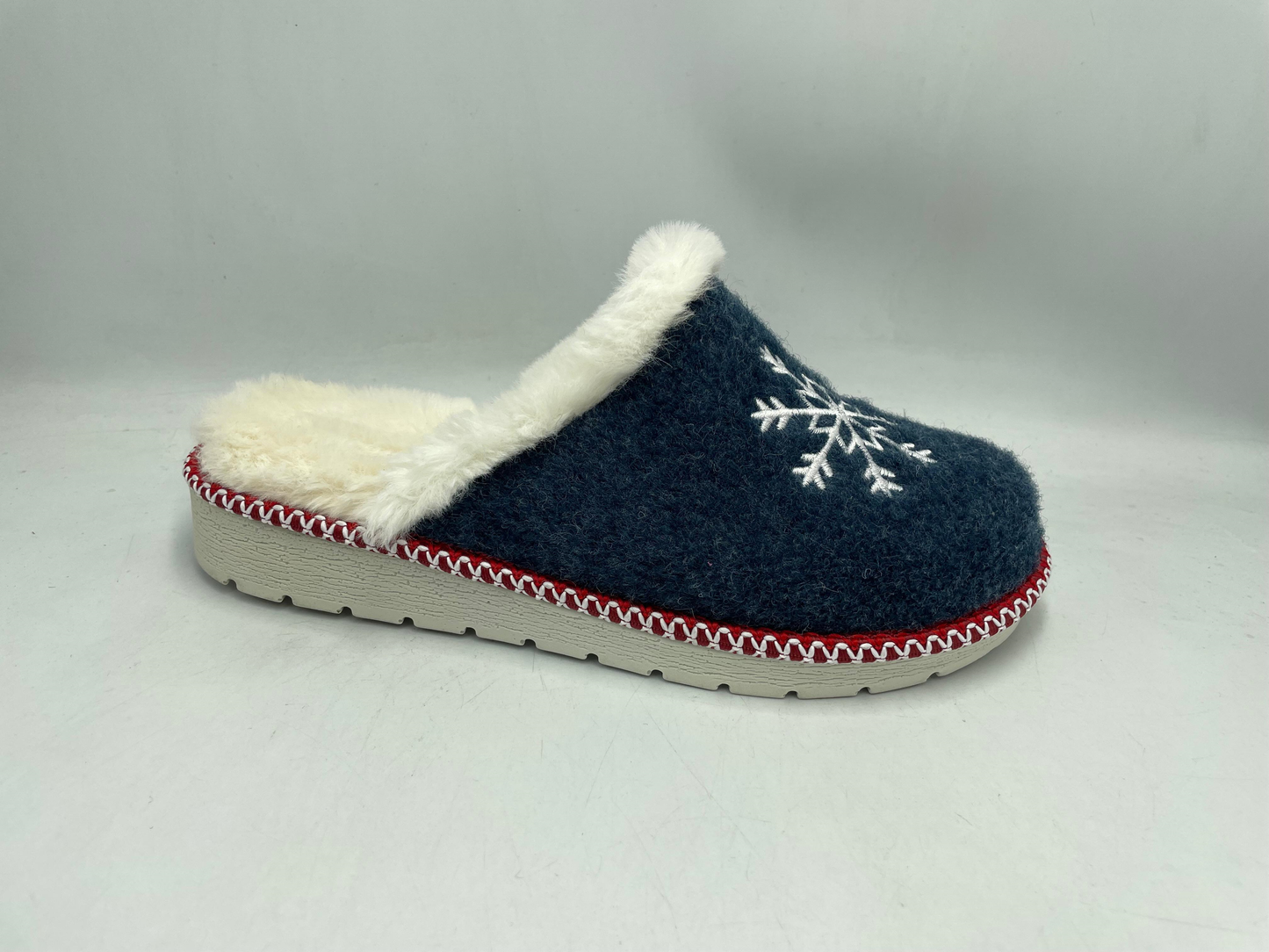 Women’s Winter Sabo Clogs — Warm, Comfortable & Wholesale-Ready