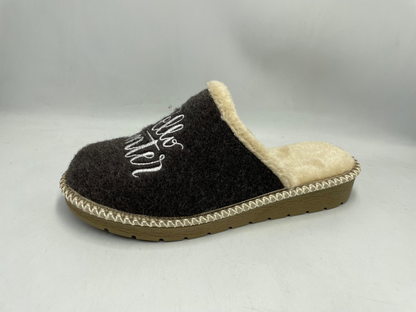 Women’s Winter Sabo Clogs — Warm, Comfortable & Wholesale-Ready