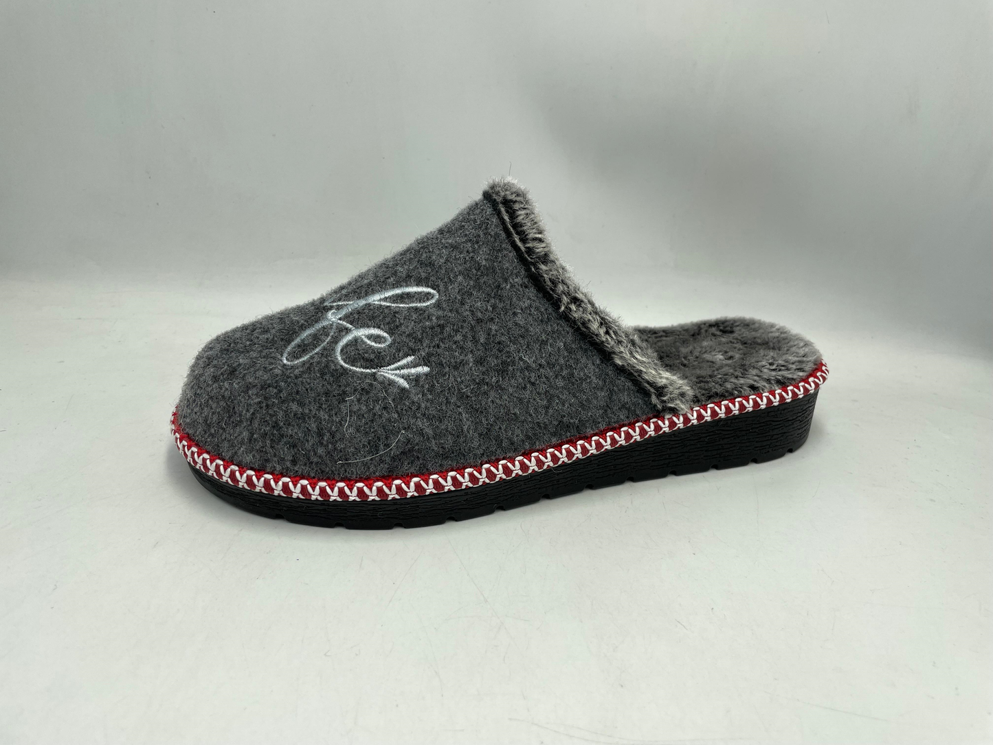 Women’s Winter Sabo Clogs — Warm, Comfortable & Wholesale-Ready