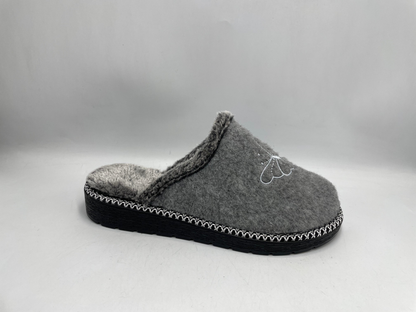Women’s Winter Sabo Clogs — Warm, Comfortable & Wholesale-Ready