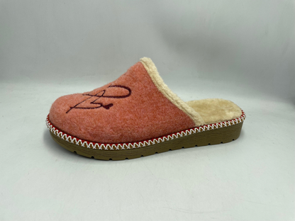 Women’s Winter Sabo Clogs — Warm, Comfortable & Wholesale-Ready
