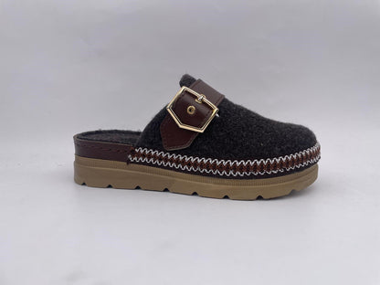 Women's Comfort Slippers Wholesale | Plush Cushioned, Lightweight & Bulk-Ready Footwear