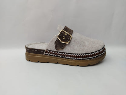 Women's Comfort Slippers Wholesale | Plush Cushioned, Lightweight & Bulk-Ready Footwear