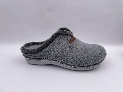Women's Winter Sabo Clogs Wholesale | Warm, Non-Slip & Bulk-Ready Cold-Season Footwear