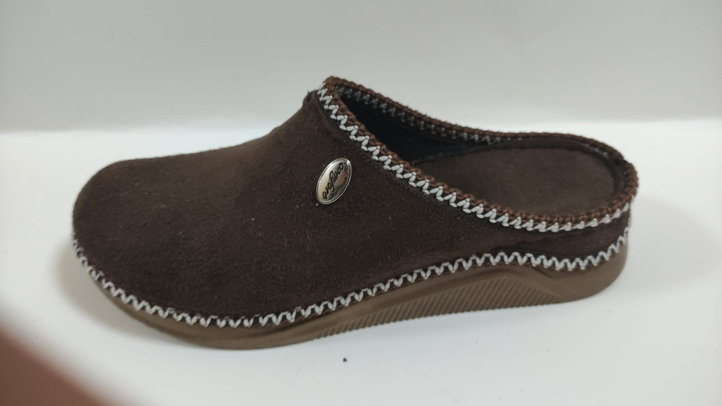 Women's Orthopedic Sabo Clogs Wholesale | Ergonomic, Durable & Bulk-Ready Work Footwear