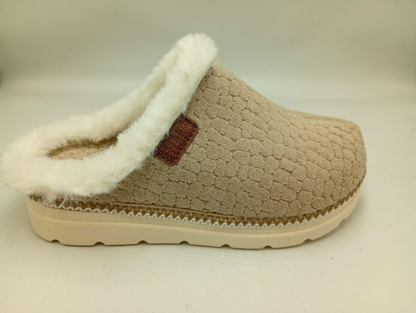 Women’s Winter Sabo Clogs — Warm, Comfortable & Wholesale-Ready
