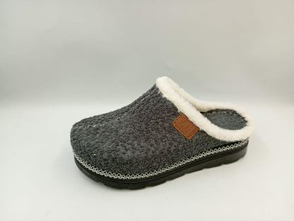 Women's Winter Sabo Clogs Wholesale | Warm, Non-Slip & Bulk-Ready Cold-Season Footwear