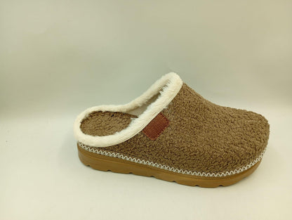 Women's Winter Sabo Clogs Wholesale | Warm, Non-Slip & Bulk-Ready Cold-Season Footwear
