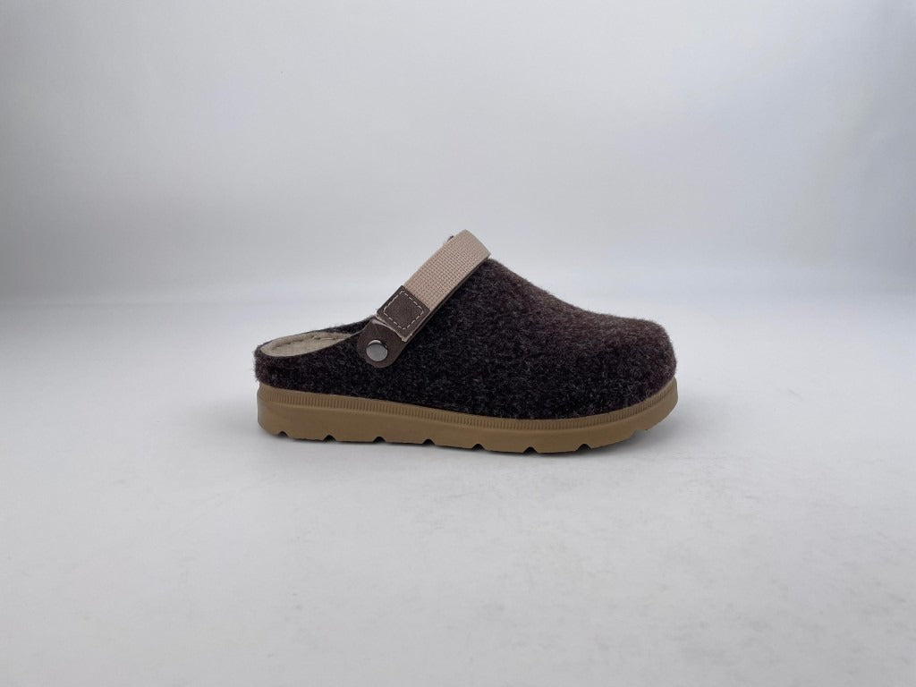 Women's Orthopedic Sabo Clogs Wholesale | Ergonomic, Durable & Bulk-Ready Work Footwear