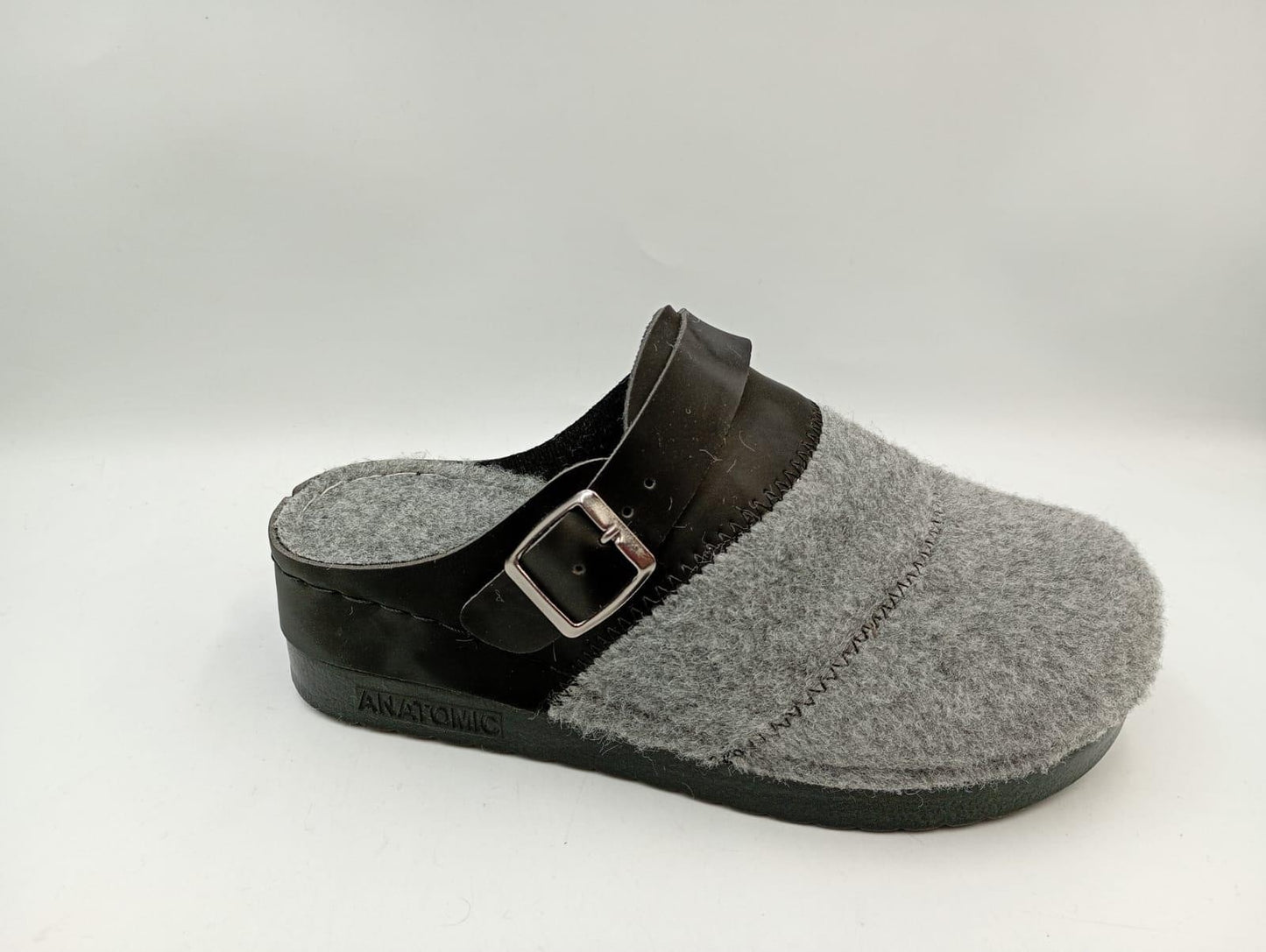 Women's Orthopedic Sabo Clogs Wholesale | Ergonomic, Durable & Bulk-Ready Work Footwear