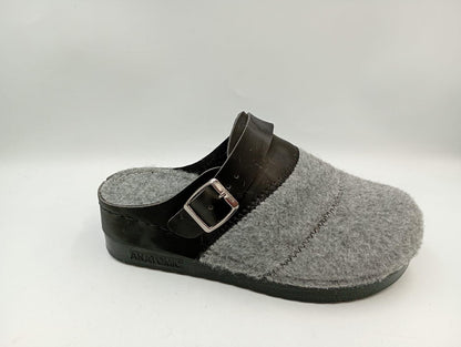 Women's Orthopedic Sabo Clogs Wholesale | Ergonomic, Durable & Bulk-Ready Work Footwear
