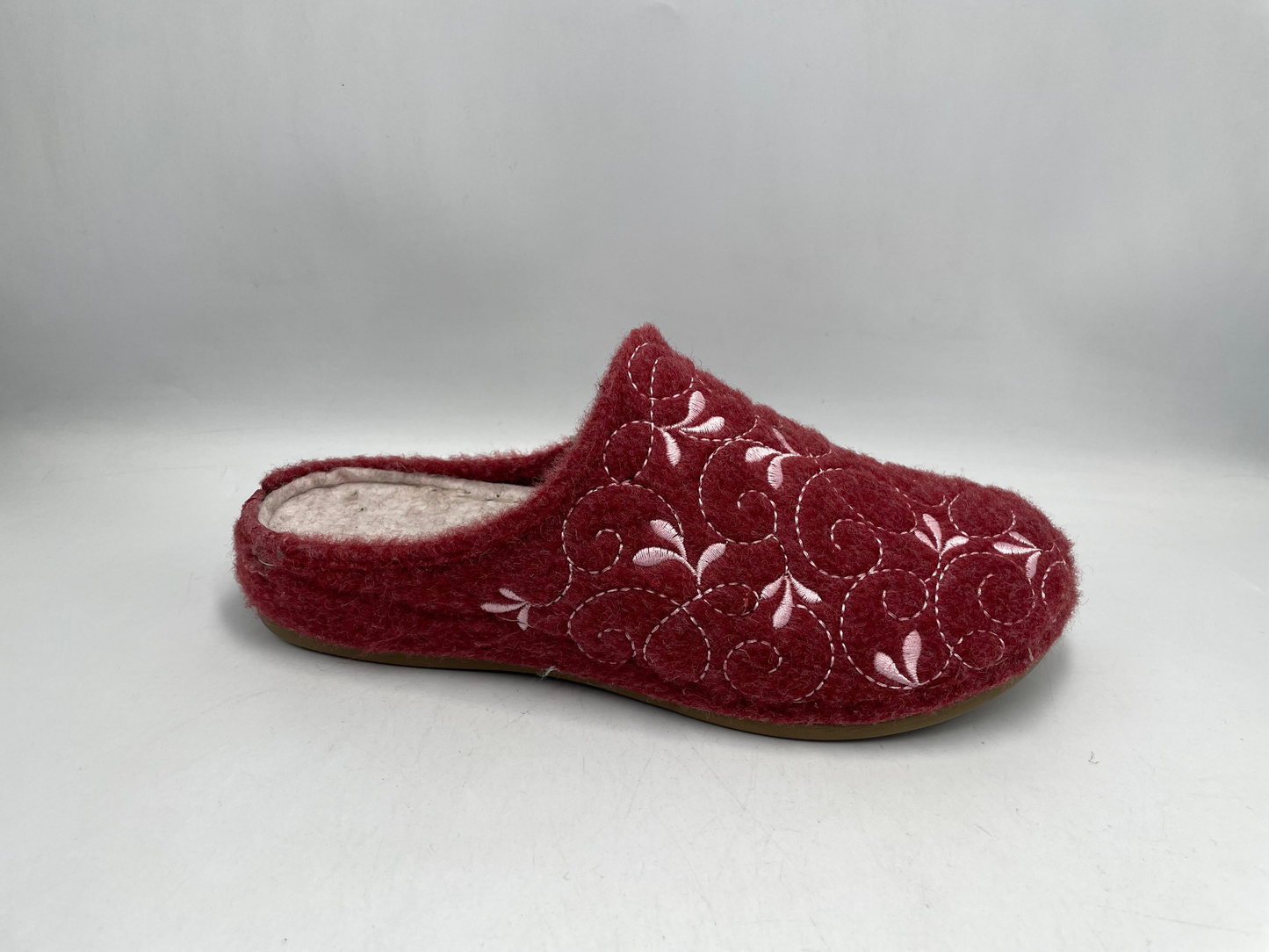 Women’s Winter Sabo Clogs — Warm, Comfortable & Wholesale-Ready