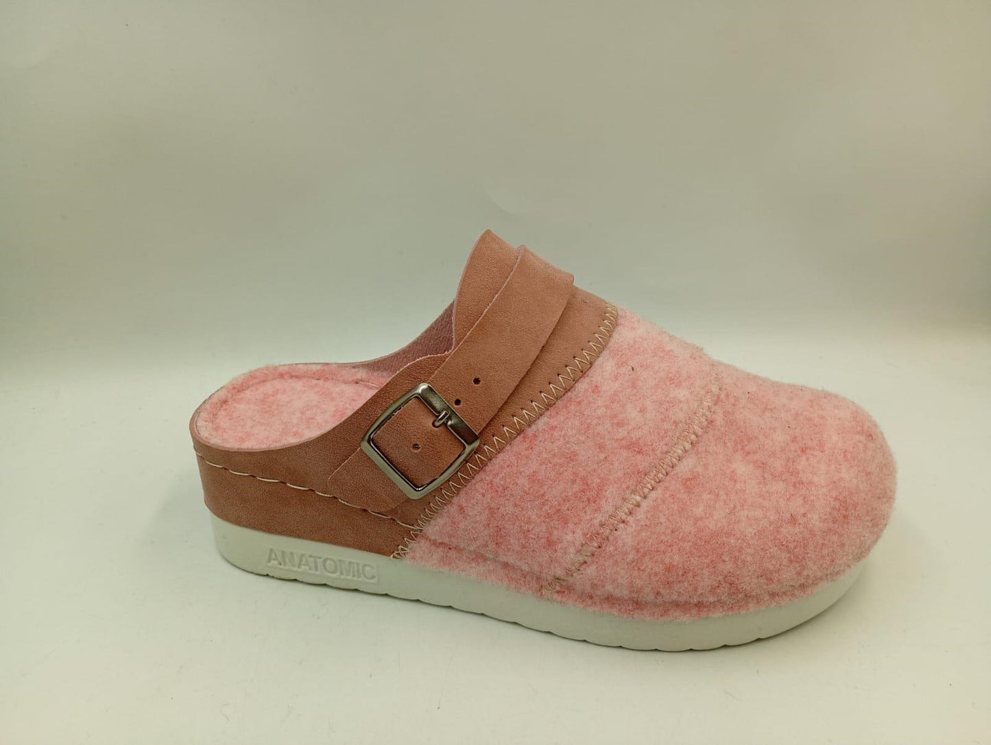 Women's Orthopedic Sabo Clogs Wholesale | Ergonomic, Durable & Bulk-Ready Work Footwear