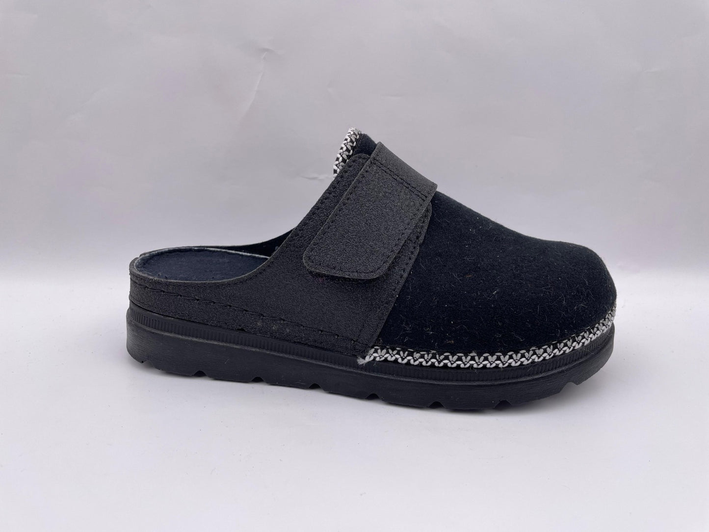 Women's Orthopedic Sabo Clogs Wholesale | Ergonomic, Durable & Bulk-Ready Work Footwear