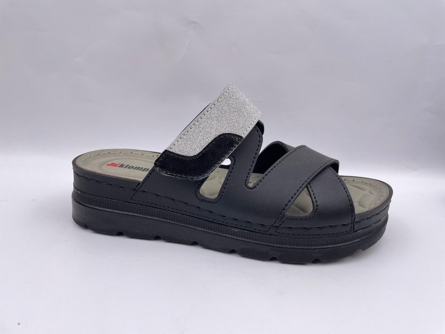 Womens Slippers 1541483