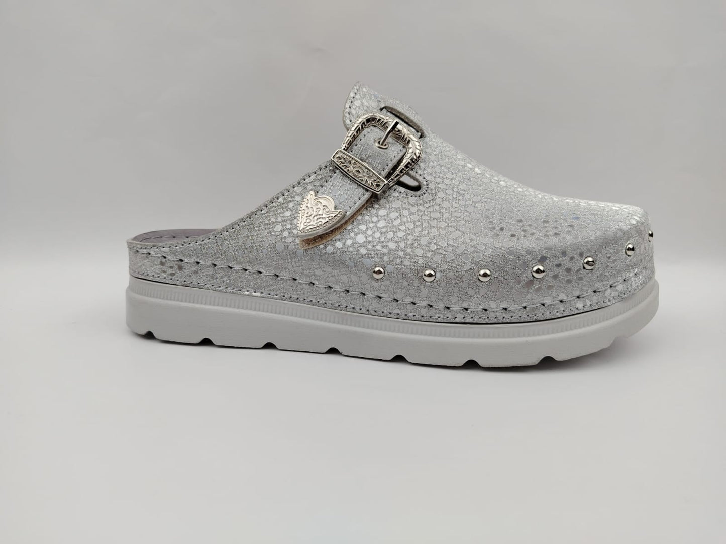 Women's Orthopedic Sabo Clogs Wholesale | Ergonomic, Durable & Bulk-Ready Work Footwear