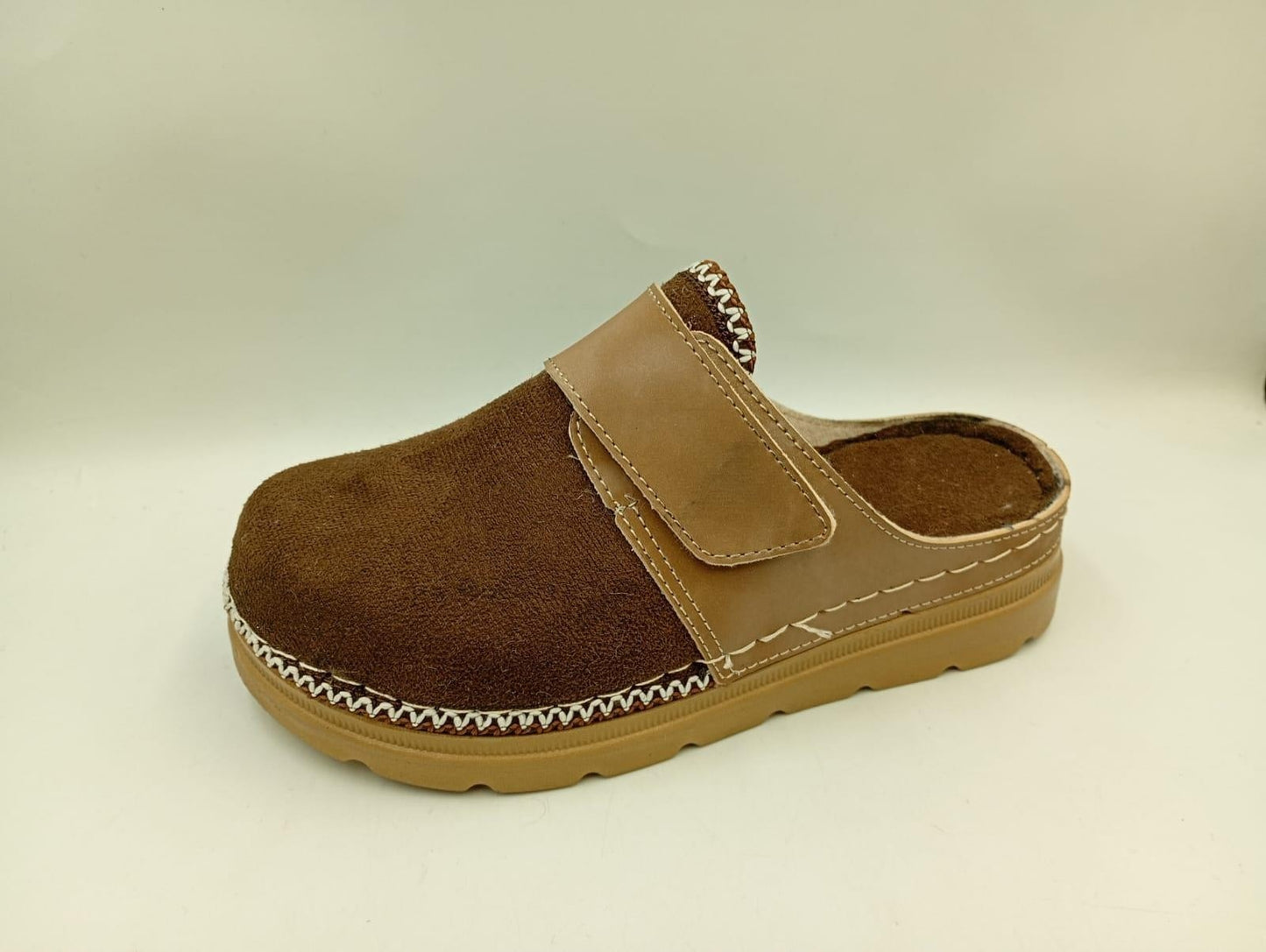 Women's Orthopedic Sabo Clogs Wholesale | Ergonomic, Durable & Bulk-Ready Work Footwear