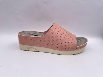 Women's Comfort Slippers Wholesale | Plush Cushioned, Lightweight & Bulk-Ready Footwear