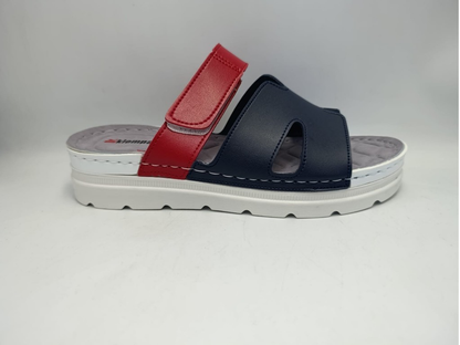 Women’s Comfort Slippers — Cushioned, Lightweight & Wholesale-Ready