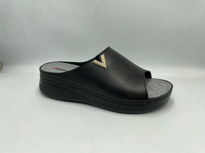 Women's Comfort Slippers Wholesale | Plush Cushioned, Lightweight & Bulk-Ready Footwear
