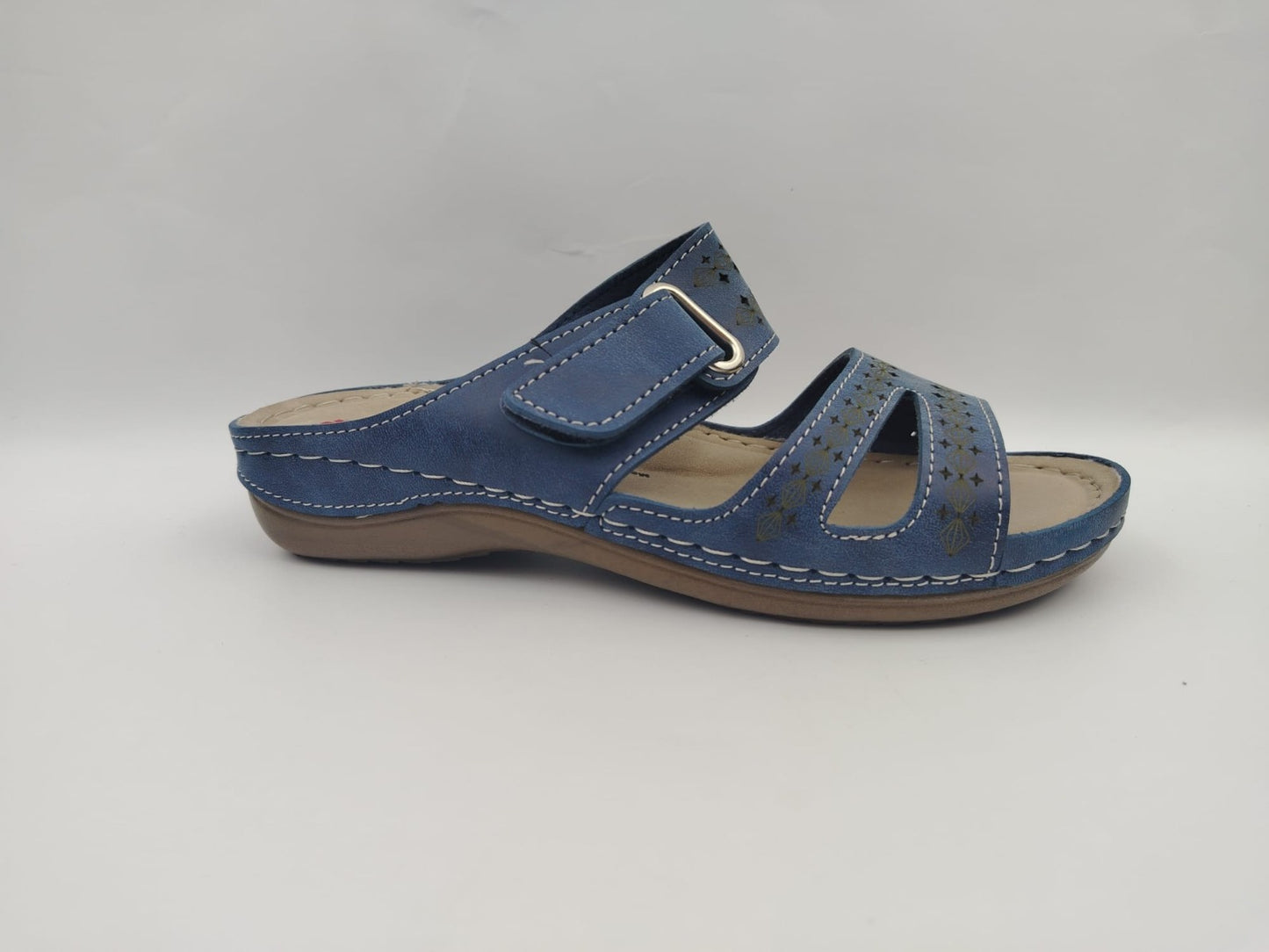 Women's Comfort Slippers Wholesale | Plush Cushioned, Lightweight & Bulk-Ready Footwear