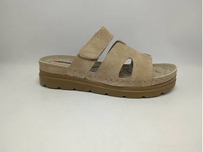 Women’s Comfort Slippers — Cushioned, Lightweight & Wholesale-Ready