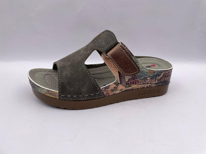 Women's Comfort Slippers Wholesale | Plush Cushioned, Lightweight & Bulk-Ready Footwear