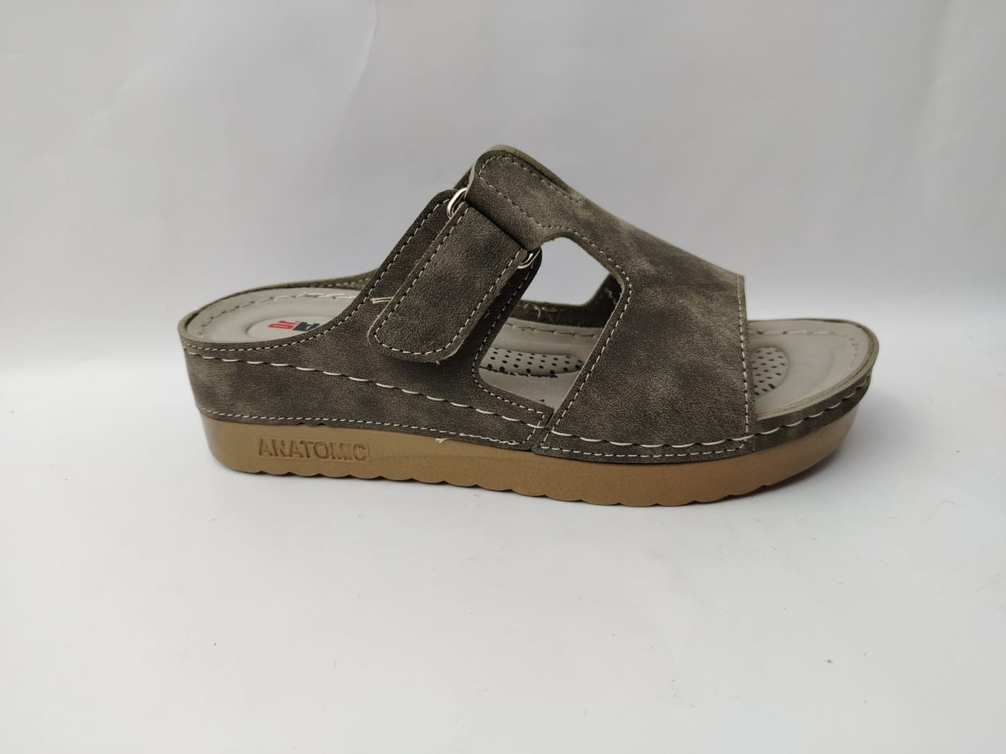 Women's Comfort Slippers Wholesale | Plush Cushioned, Lightweight & Bulk-Ready Footwear