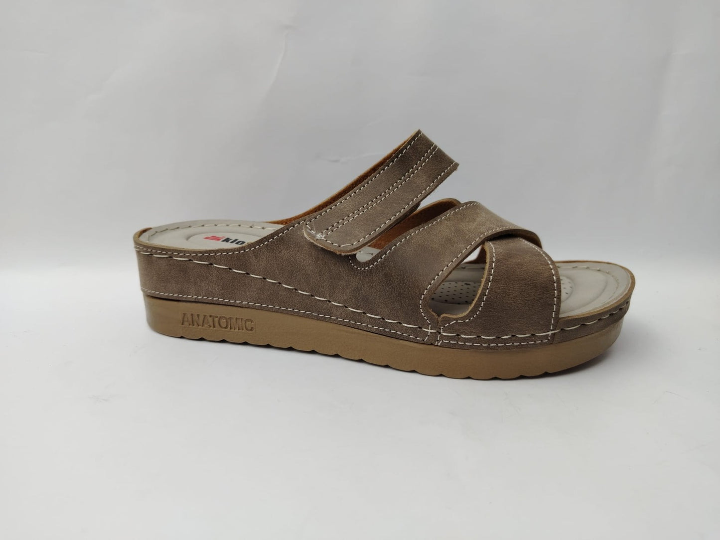 Women's Comfort Slippers Wholesale | Plush Cushioned, Lightweight & Bulk-Ready Footwear