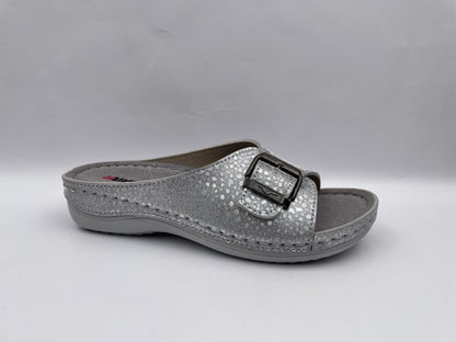Women's Comfort Slippers Wholesale | Plush Cushioned, Lightweight & Bulk-Ready Footwear