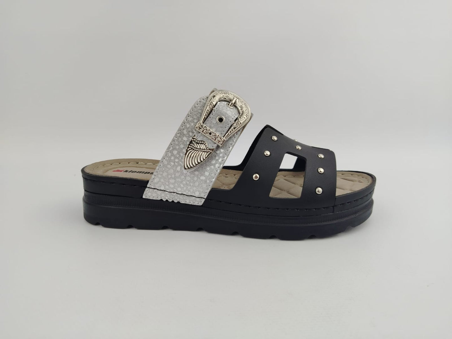 Womens Slippers 1541544