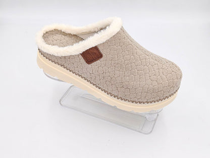 Women’s Winter Sabo Clogs — Warm, Comfortable & Wholesale-Ready