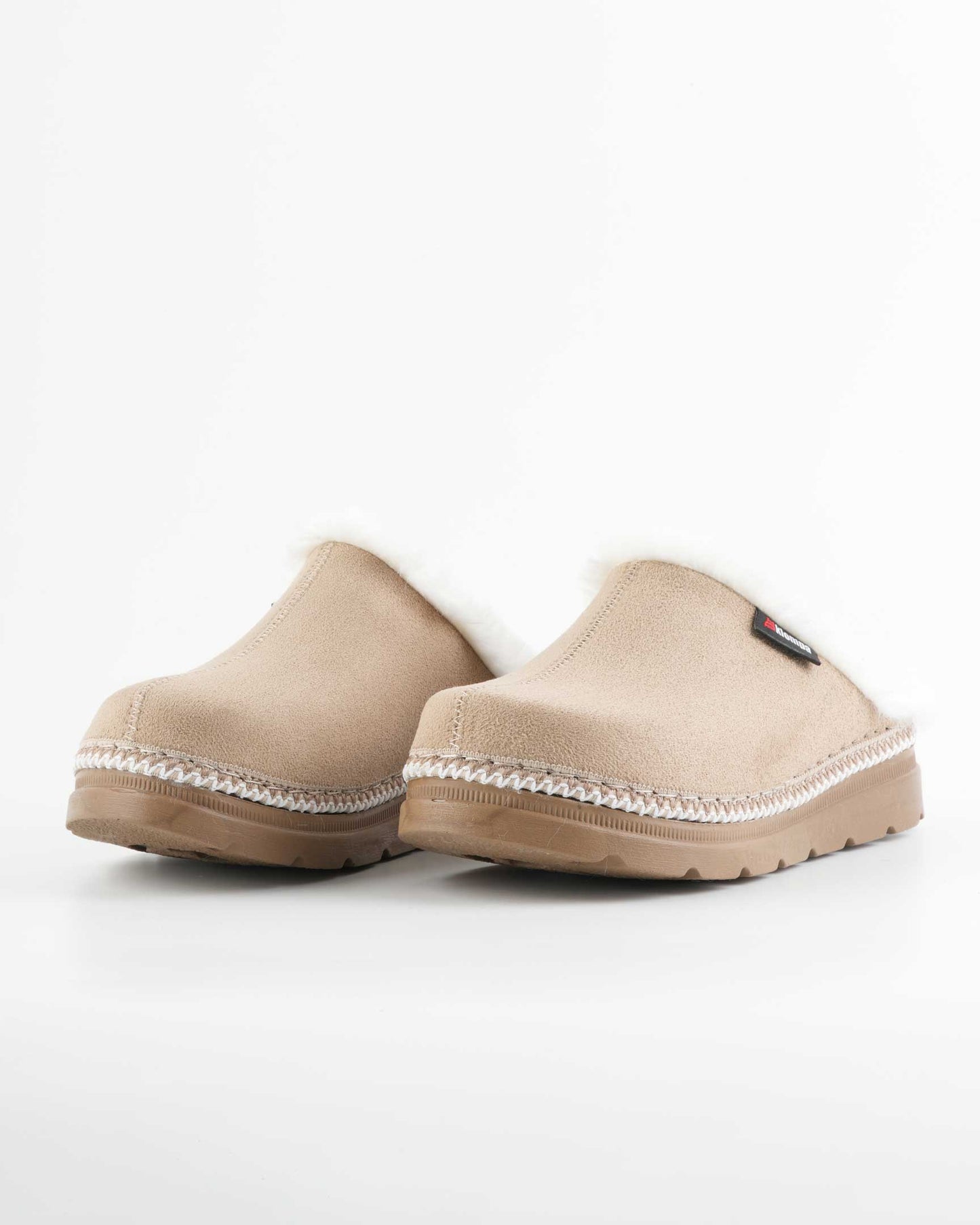 Women’s Winter Sabo Clogs — Warm, Comfortable & Wholesale-Ready