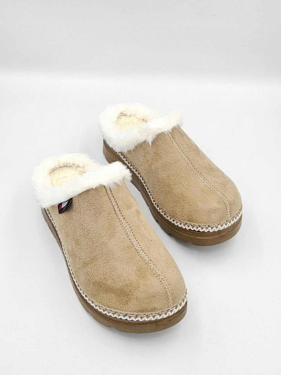 Women’s Winter Sabo Clogs — Warm, Comfortable & Wholesale-Ready