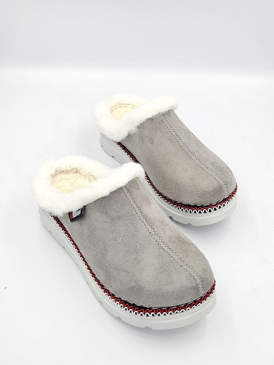 Women’s Winter Sabo Clogs — Warm, Comfortable & Wholesale-Ready