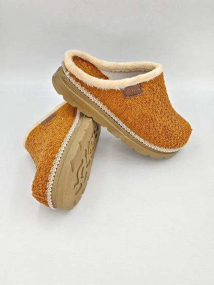 Women’s Winter Sabo Clogs — Warm, Comfortable & Wholesale-Ready